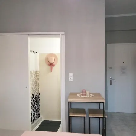 住宿加早餐酒店 Maistros 1 阿尔戈斯托利翁