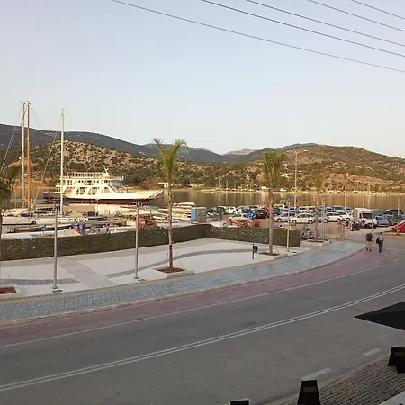 Oda ve Kahvaltı Maistros 1 3*